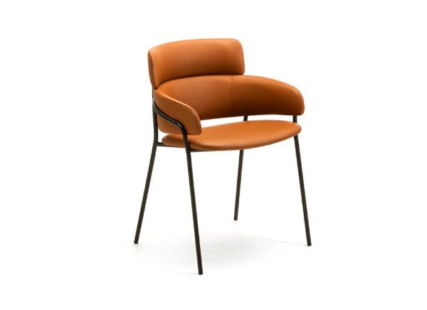Strike arrmet dining chair